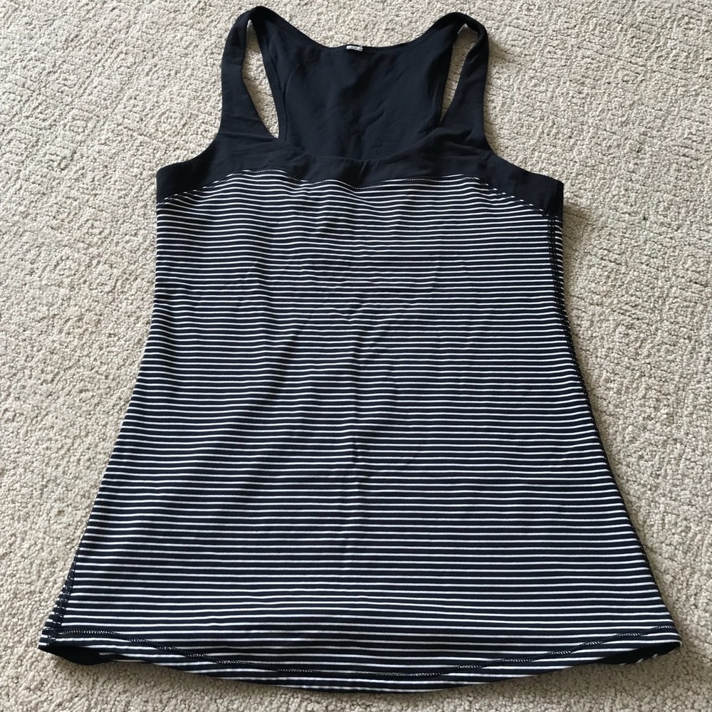 Lululemon striped tank size 6